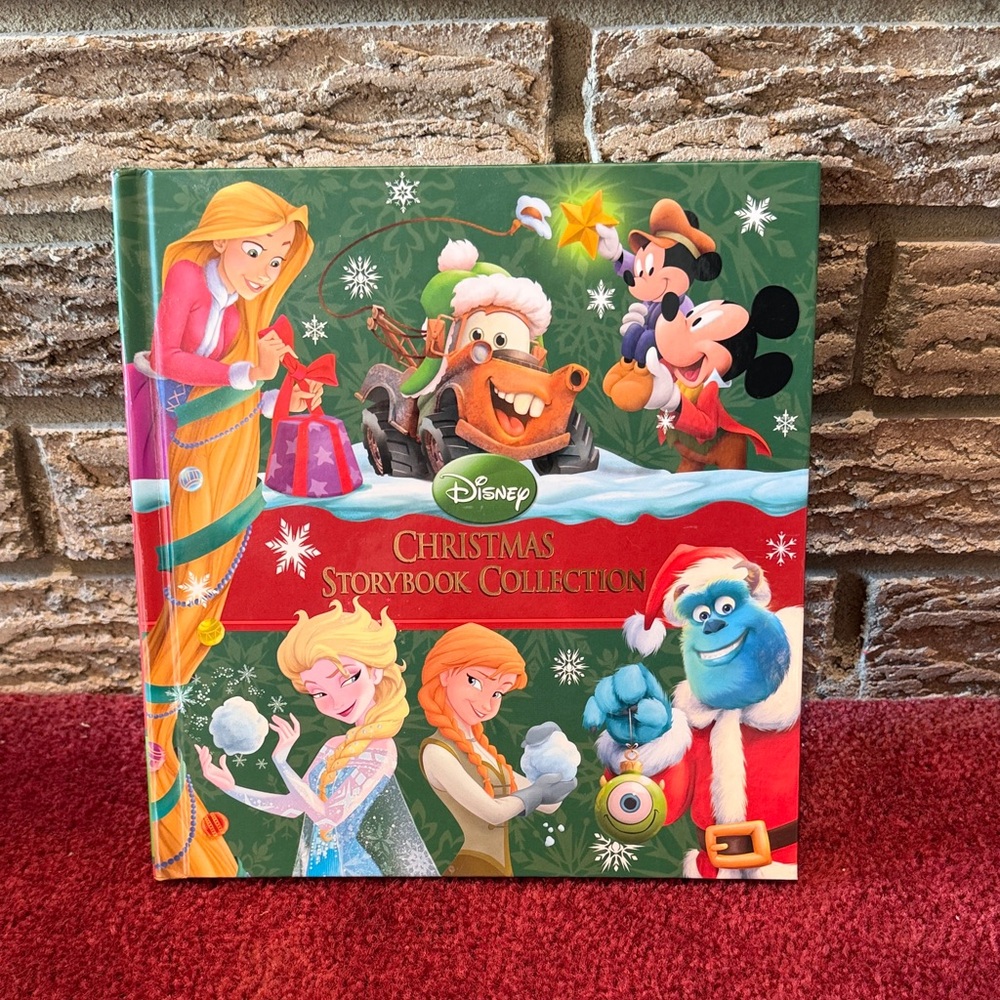 Disney Christmas Storybook Collection - Green and Red Cover